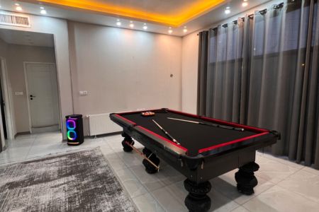 ویلا استخردار در چهارباغ - قاسم آباد گرجی