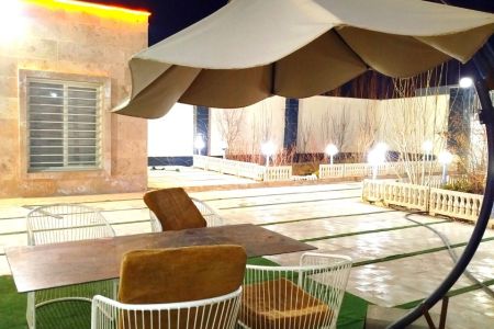 ویلا استخردار در چهارباغ - ملک آباد