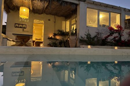 بومگردی در طبل - اتاق روشن