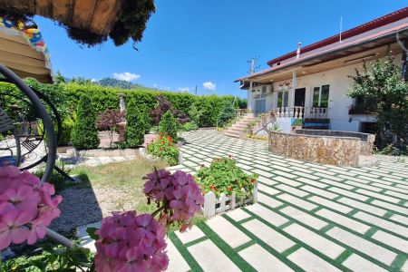 حجز فیلا حدیقه مع مسبح فی تالش - داون