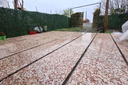 اجاره کلبه چوبی در آستانه اشرفیه - داخل پایین