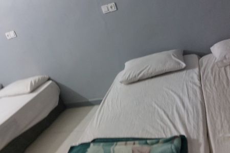 اتاق در میدان ولایت قشم - واحد چهار تخته