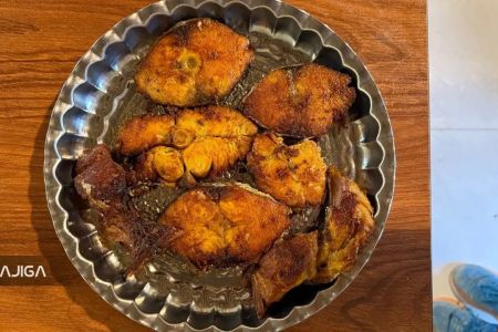 بومگردی نزدیک دریا در شیب دراز قشم - سوئیت