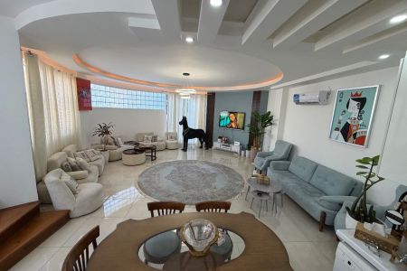 ویلا تریبلکس جکوزی دار در کیش - میرمهنا