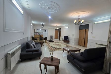 خانه مبله در زنجان - کوی شهریار - طبقه دوم