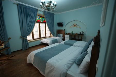 بوتیک هتل در کرمانشاه - پرنیان