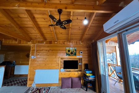 جناح فرشيد بلكون في سياهکل - Azbrom