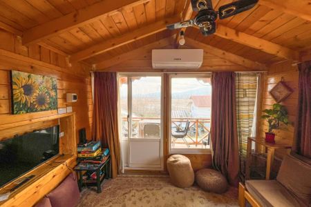 جناح فرشيد بلكون في سياهکل - Azbrom