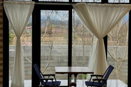 کلبه با نمای شیشه ای در ماسال - مهدیخان محله