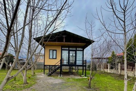 کلبه با نمای شیشه ای در ماسال - مهدیخان محله