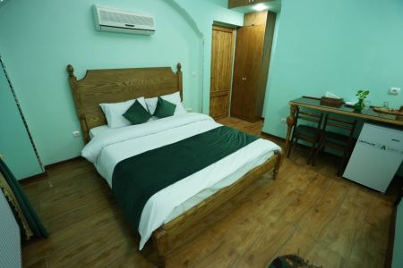 بوتیک هتل در کرمانشاه - روژان