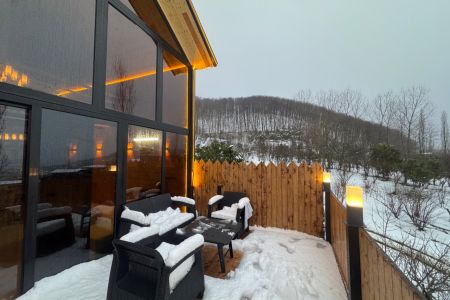 کلبه با چشم انداز جنگل در شیرگاه - کاردرکلا