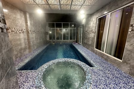 ویلا استخردار و جکوزی در چهارباغ - سنقرآباد