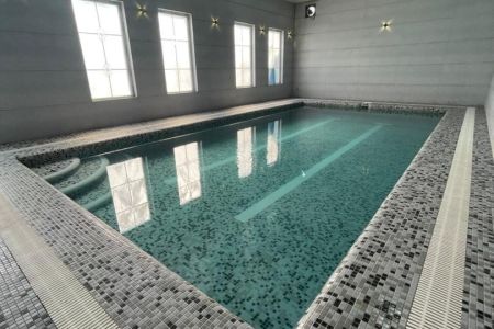 ویلا دوبلکس استخردار در جاده چهارباغ