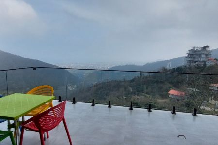 کلبه سوئیسی با ویو کوه و شهر در اربه کله