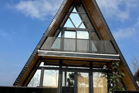 کلبه سوئیسی در خشکبیجار - سرخشکی