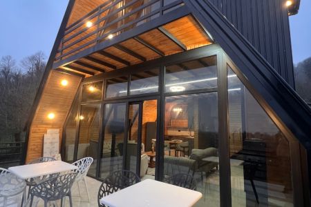 کلبه سوئیسی در طاسکوه