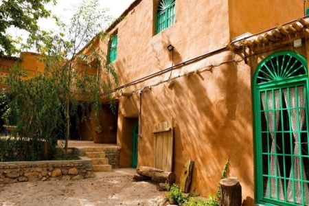 بومگردی در بوانات فارس - بادبر - اتاق آناهیتا