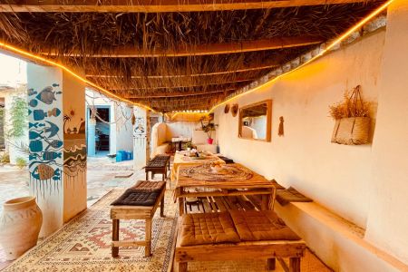 بوم گردی در هرمز - جنب موزه نادعلیان - گنو