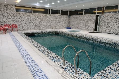 ویلا با استخر و جکوزی در کردزار شهریار