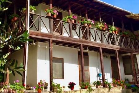 خانه روستایی دو طبقه در نکا - زرندین