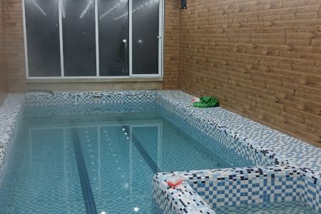 ویلا استخردار در چهارباغ - شهرک کامرانیه