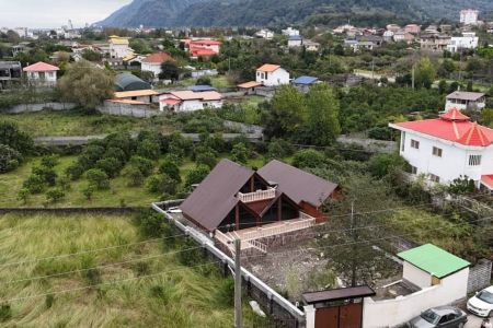 کلبه چوبی استخردار در کلارآباد - چارز