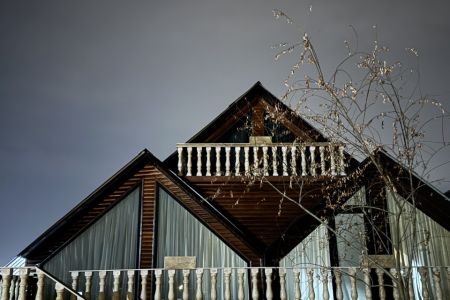 کلبه چوبی استخردار در کلارآباد - چارز