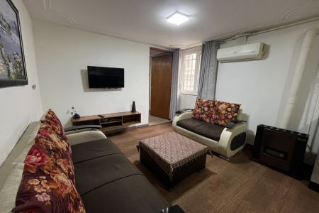 جناح مفروش في لاهيجان - شيشه غران