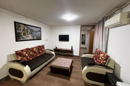 جناح مفروش في لاهيجان - شيشه غران