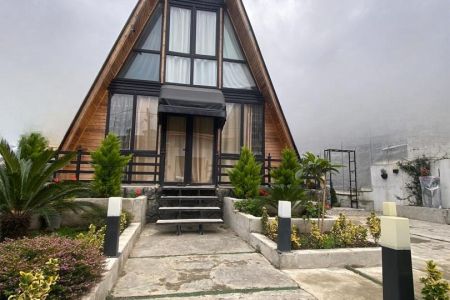 اجاره کلبه سوئیسی استخردار در پونل - بام سبز