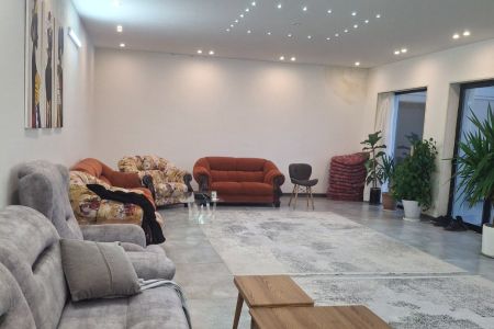 ویلا در اصفهان - اصفهانک