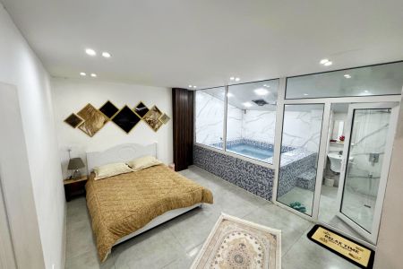 ویلا با جکوزی در بندر انزلی - شانگهای پرده