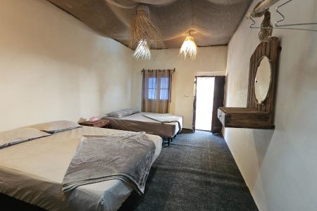 بومگردی نزدیک دریا در سوزا - تیو ۱