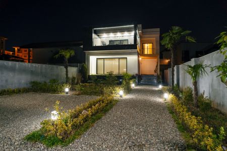 ویلا جکوزی دار در کتالم