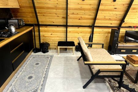 کلبه سوئیسی در سنگر - گیساوندان