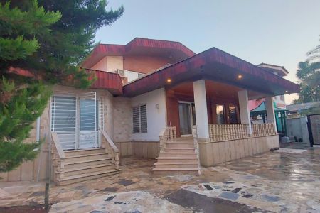 اجاره ویلا استخردار در چالوس - ایشبن - پلاک ۱