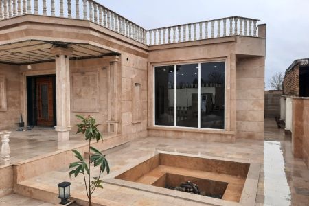 ویلا استخردار در چهارباغ - شهرک کامرانیه