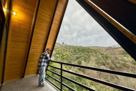 کلبه سوئیسی استخردار در رامسر - آزارچال