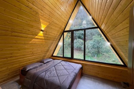 کلبه سوئیسی استخردار در رامسر - آزارچال