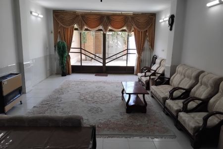 سوئیت در اصفهان - خیابان جی - همکف