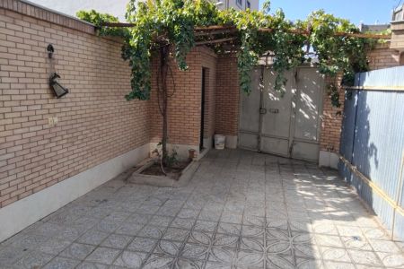 سوئیت در اصفهان - خیابان جی - همکف