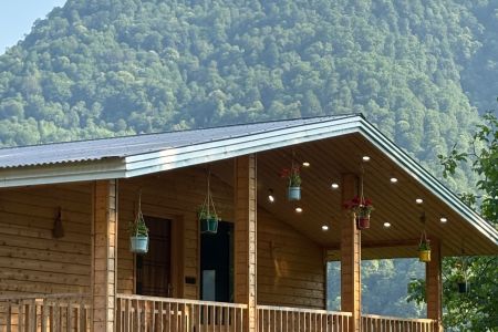 کلبه چوبی با چشم انداز جنگل در ماسال - خروم