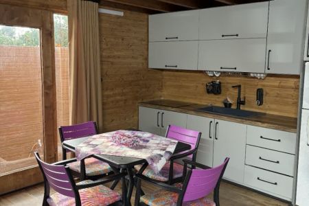 کلبه سوئیسی در ساری - اسفندان