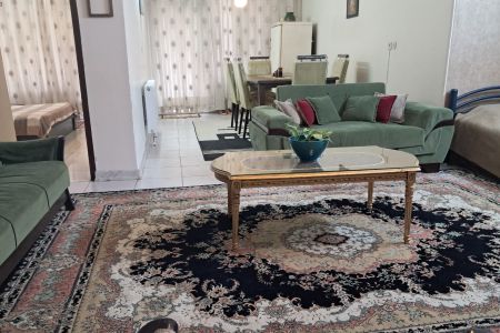 سوئیت در اصفهان - با حیاط نقلی - نیکنام