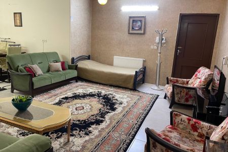 سوئیت در اصفهان - با حیاط نقلی - نیکنام