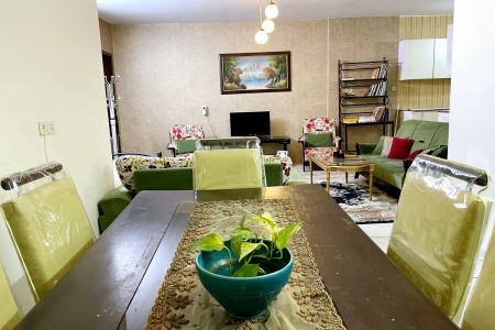 سوئیت در اصفهان - با حیاط نقلی - نیکنام