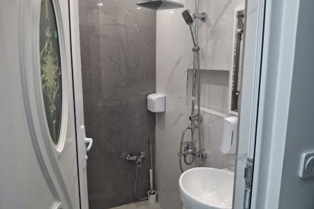 مجموعه اقامتی در قم - اتاق دو تخته - ط ۲