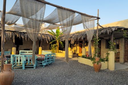 بومگردی نزدیک دریا در سوزا - تیو ۲