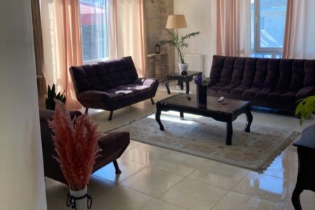 اجاره آپارتمان مبله در رشت - سبزه میدان